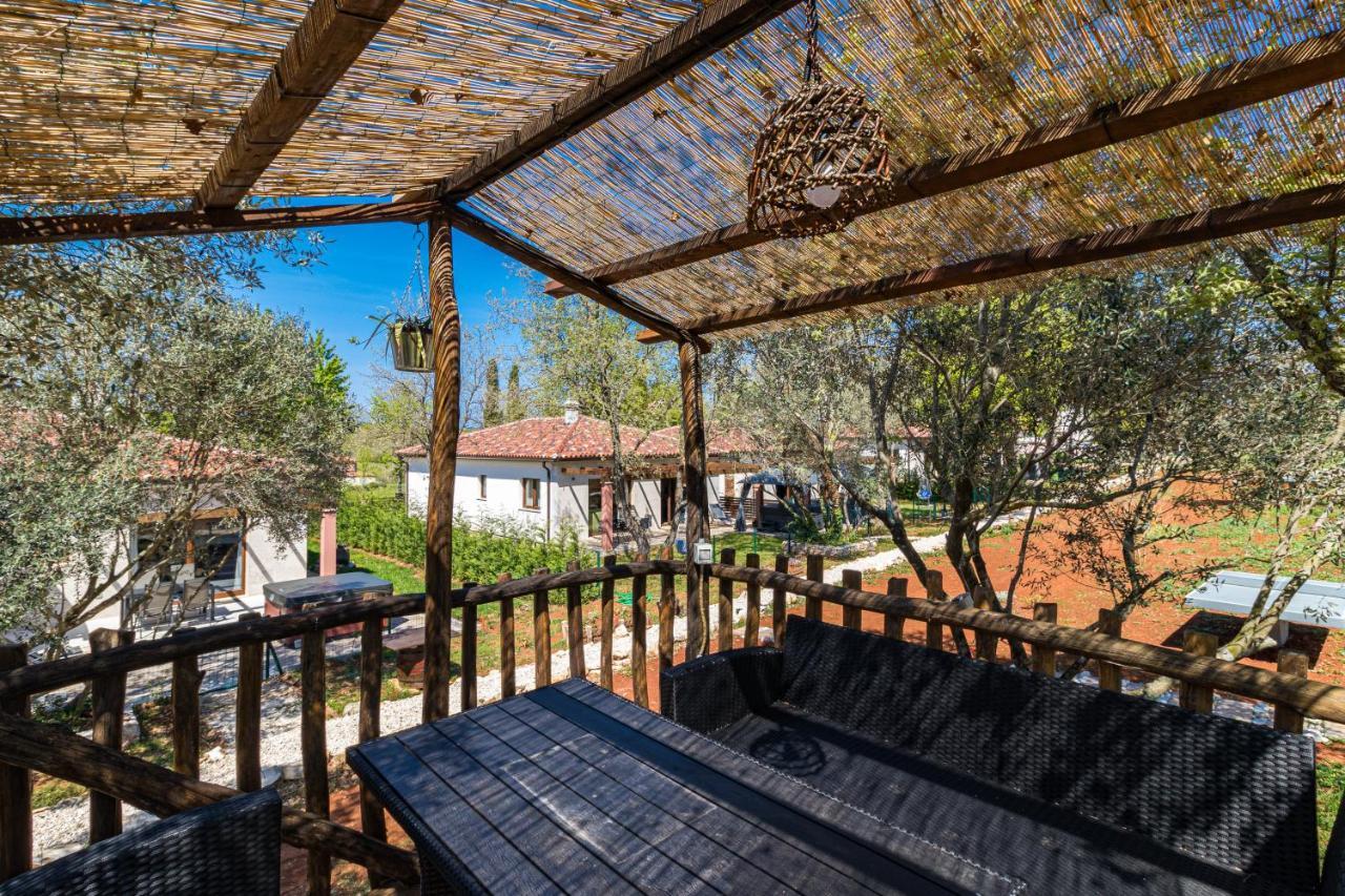 Apartmani Noa I Natali Kaldanija Dış mekan fotoğraf
