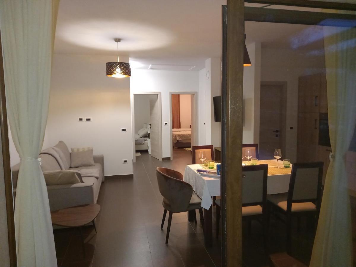 Apartmani Noa I Natali Kaldanija Dış mekan fotoğraf