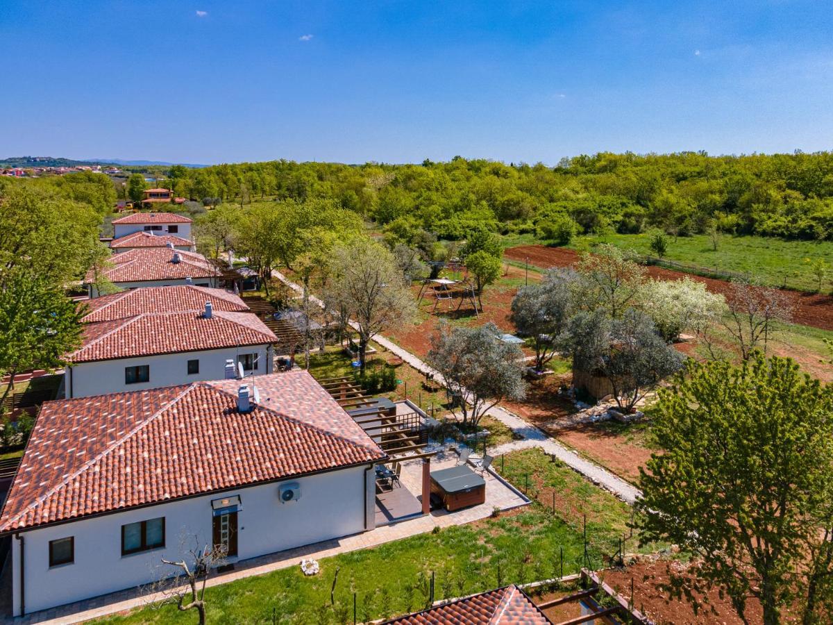 Apartmani Noa I Natali Kaldanija Dış mekan fotoğraf