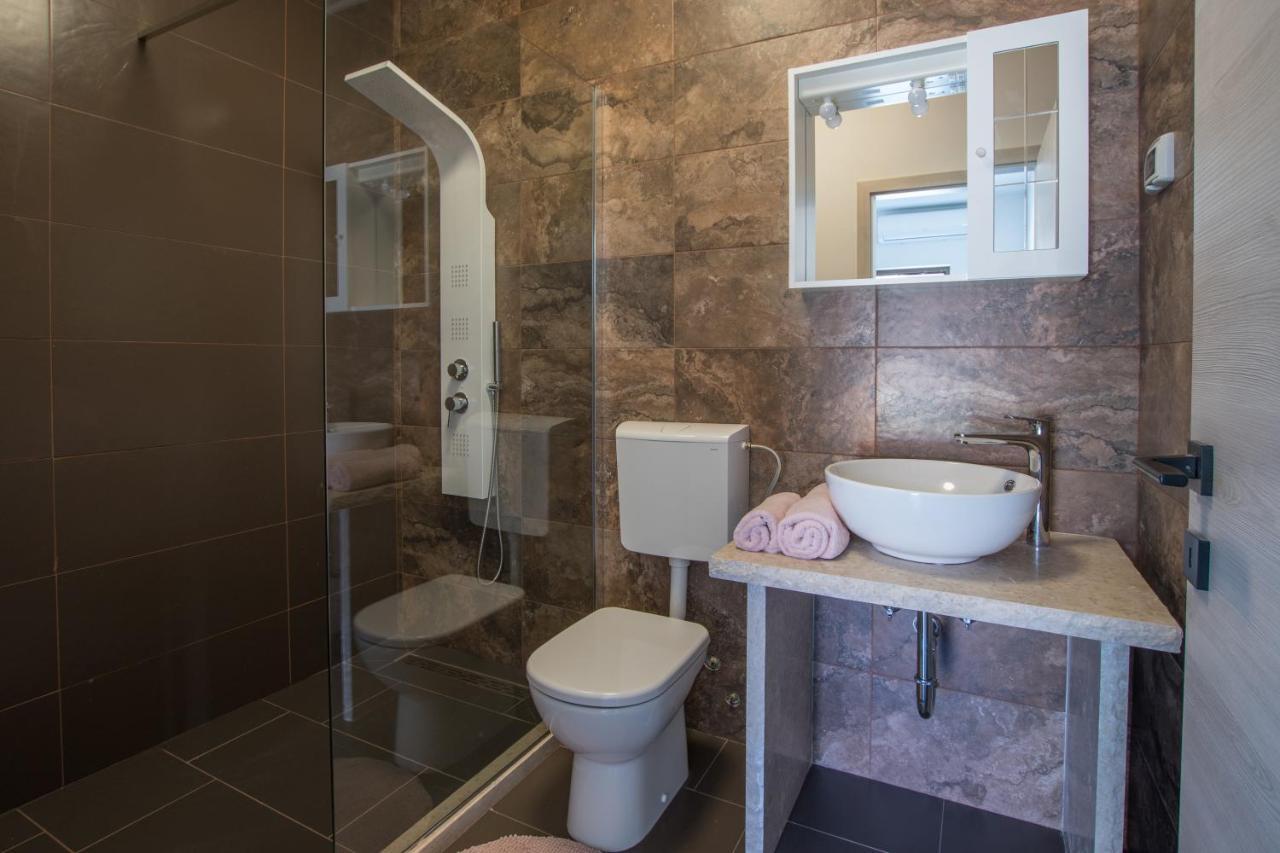 Apartmani Noa I Natali Kaldanija Dış mekan fotoğraf